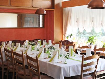 Hotel - Restaurant Link