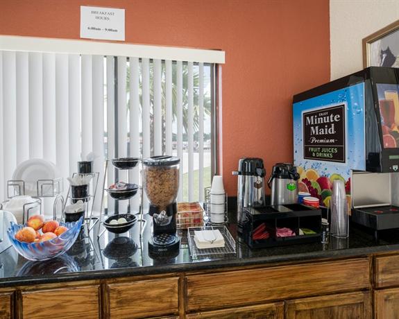 Rodeway Inn & Suites Houston