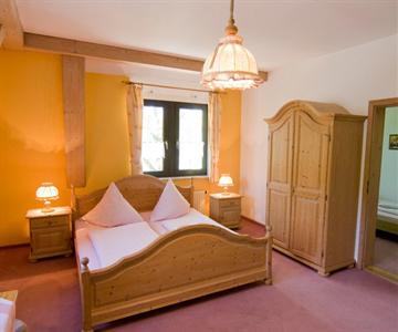 Gasthof-Hotel Madler
