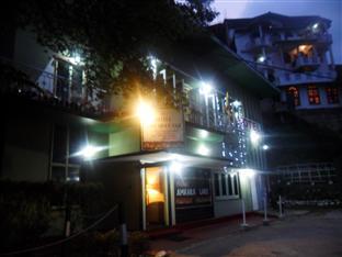 Hotel Amaara Lake