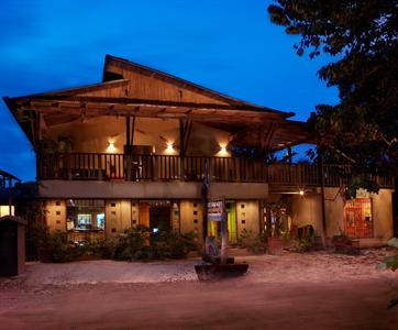 Cafe Playa Negra Restaurant & Hotel