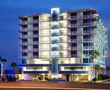 South Beach Biloxi Hotel & Suites