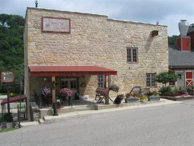 Stone Mill Hotel & Suites