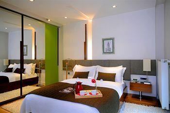 Aura Suites