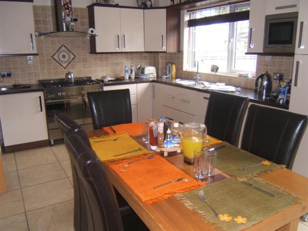 Homestay in Dublin near Saint Anne's Park