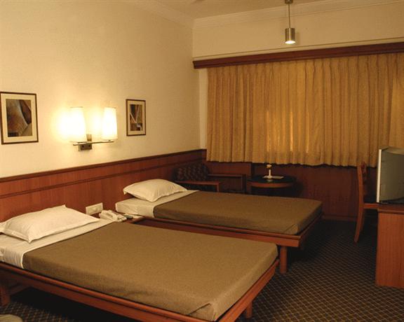 Hotel Skylon