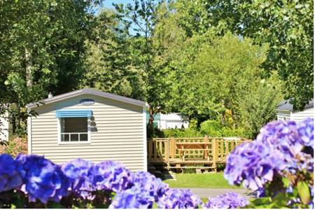 Camping Aux 2 Chenes