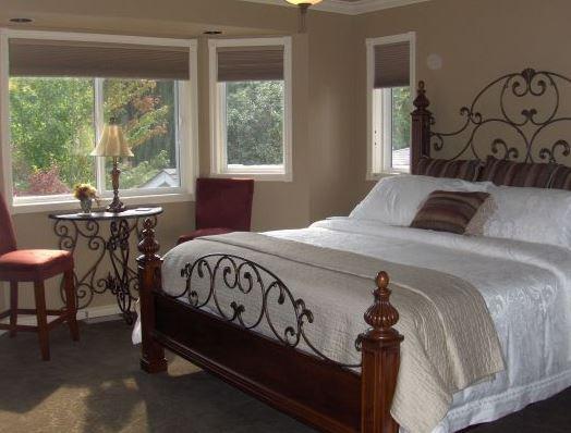 Serenata Guesthouse & Vineyard Retreat