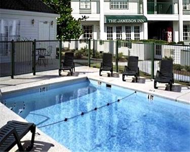 Baymont Inn & Suites Tullahoma