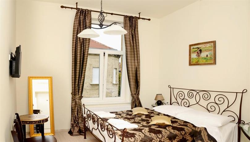 Flowers Premium Apartments & Rooms