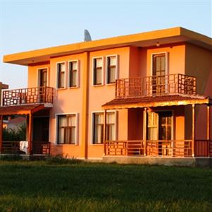 Kalanora Resort Hotel