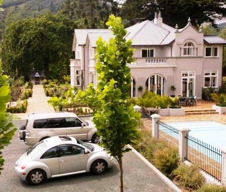The Bishops Suites