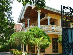 Amandhi Holiday Home
