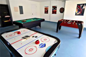 5 Br Pool Home With Game Room