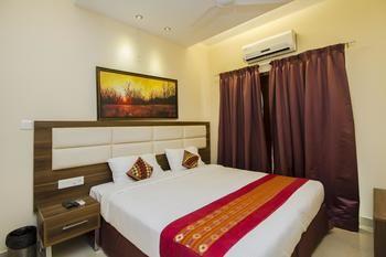 OYO Premium Electronic City Phase 1