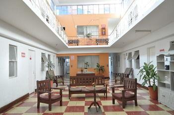 Hotel Metropolitan I