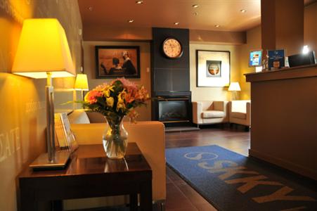 SKKY Hotel