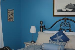5 Br Pool Home With Spa