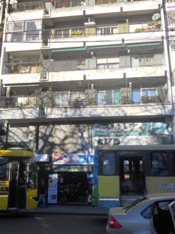 Homestay in Rosario near Plaza Sarmiento
