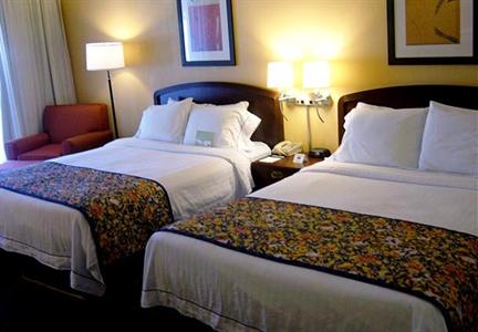 Courtyard Memphis East Lenox Corporate Park