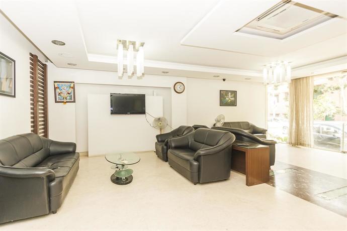 OYO Rooms Majestic Gandhinagar 2