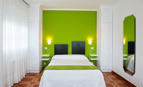 Aparthotel Playa De Quenxe