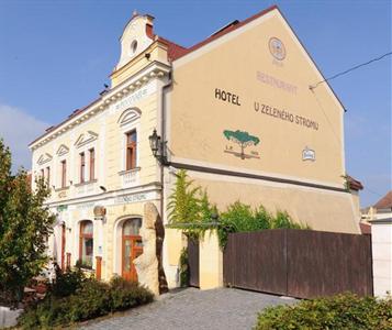 Hotel U Zeleneho Stromu
