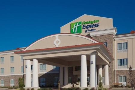 Holiday Inn Express Hotel & Suites Winona North