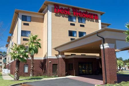 BEST WESTERN Motorsports Inn & Suites