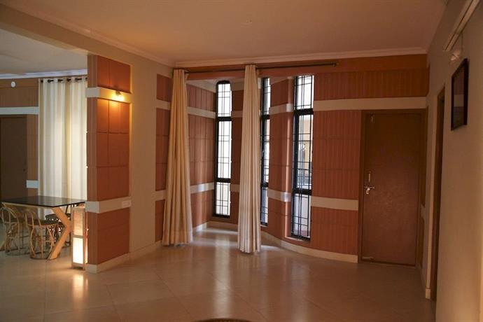 OYO Rooms Indiranagar 100 Ft Road