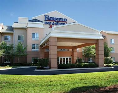 Fairfield Inn & Suites Charleston North / Elms Center