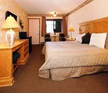 Econo Lodge Inn & Suites Kalispell