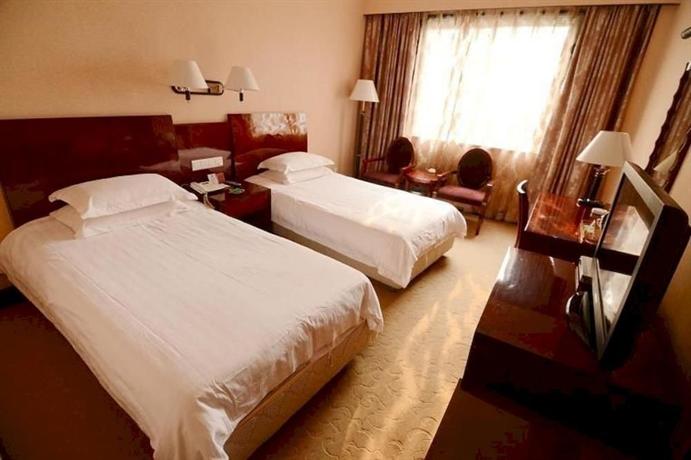 Huanhu Hotel