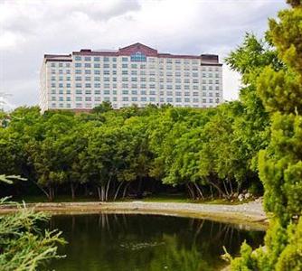 Renaissance Austin Hotel