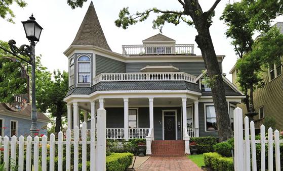 Saras Bed & Breakfast Inn Houston
