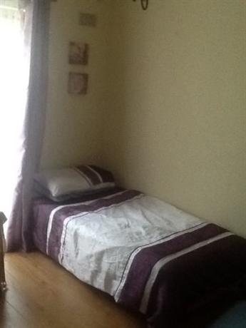 Homestay in Beaumont near St Vincents GAA