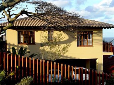 Umbrella Tree House