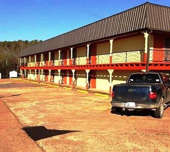 Sportsman Inn and Suites