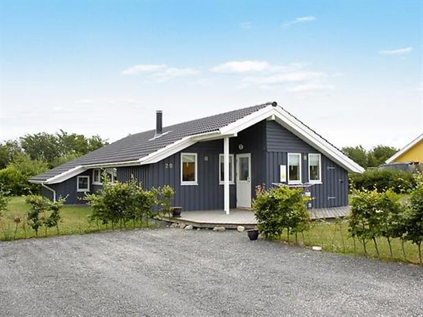 Three-Bedroom Holiday home in Assens 1