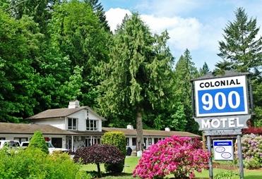 Colonial 900 Motel