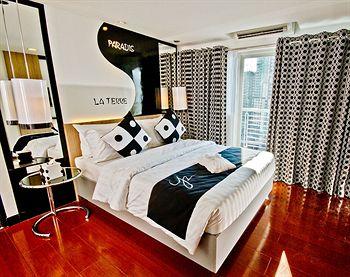 Y2 Residence Hotel