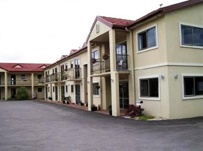 New Castle Motor Lodge