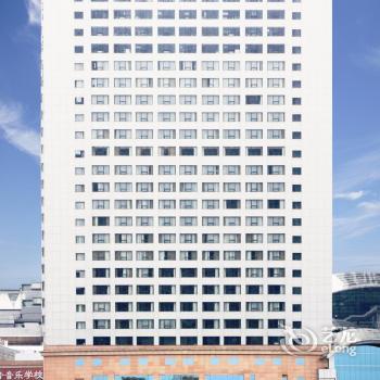 Bolt Hotel