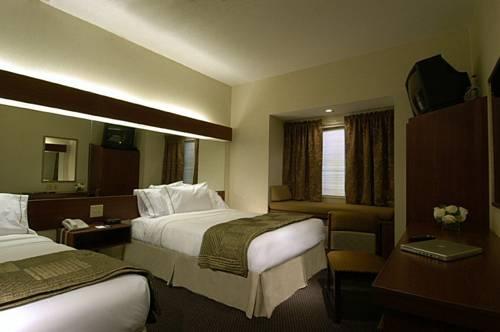 Motel 6 Savannah South