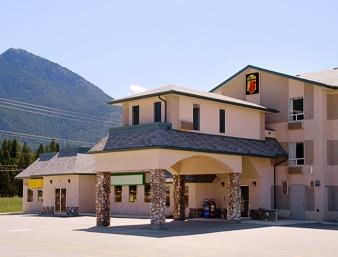 Super 8 Invermere