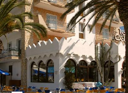 Alhambra Hotel Santa Susanna