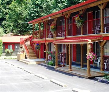 Holiday Motel & RV Resort