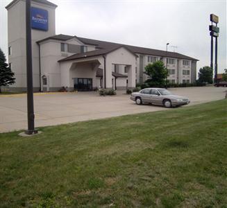 Pleasant Stay Inn & Suites