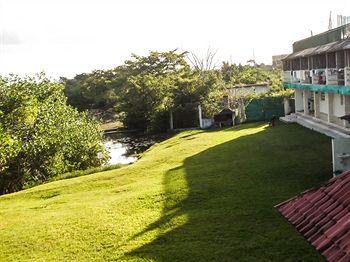 Hotel Laguna Encantada B&B