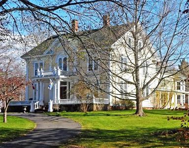 Hillsdale House Inn